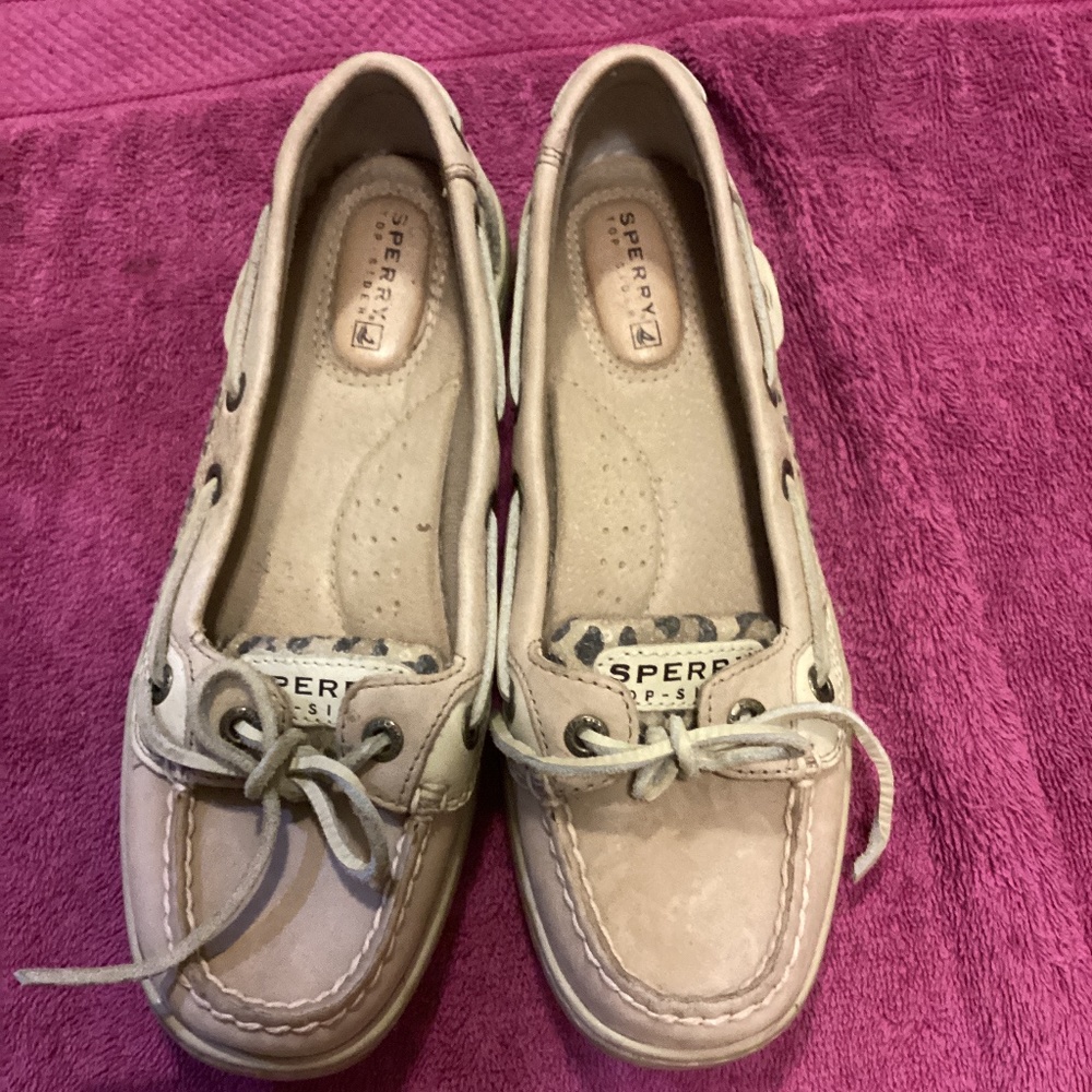 Womens Sperry Top-Sider Animal  print/Sequins Tan  lace-ups. Size 6